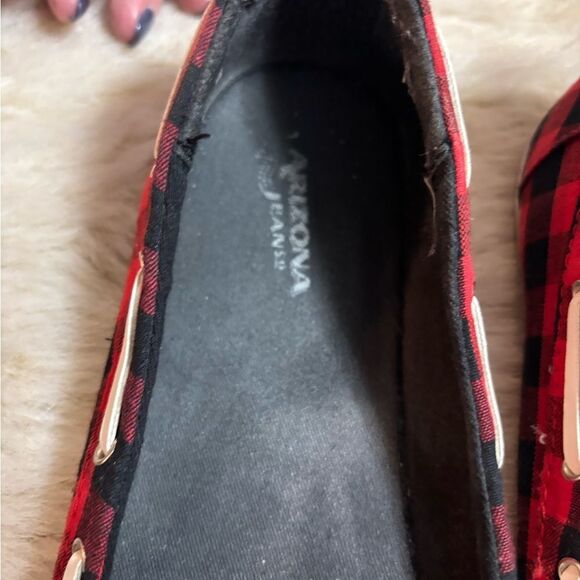 Arizona Jean Company Red and Black Buffalo Plaid Shoes - Picture 7 of 8